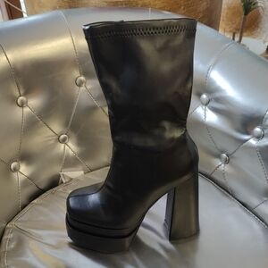 Black Platform High-Heel Mid-Calf Boots - Women's Fashion